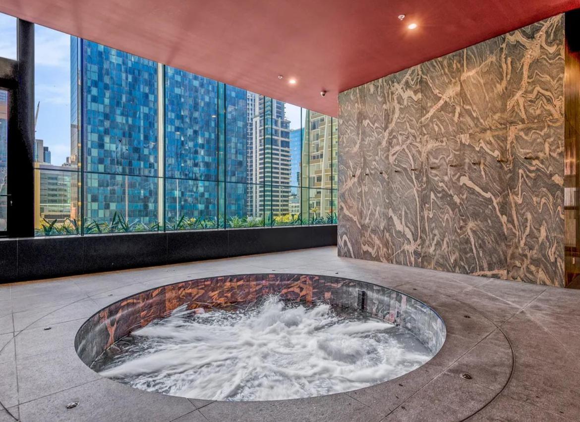 Central 3-bedroom 2 Bathroom 5 Beds *