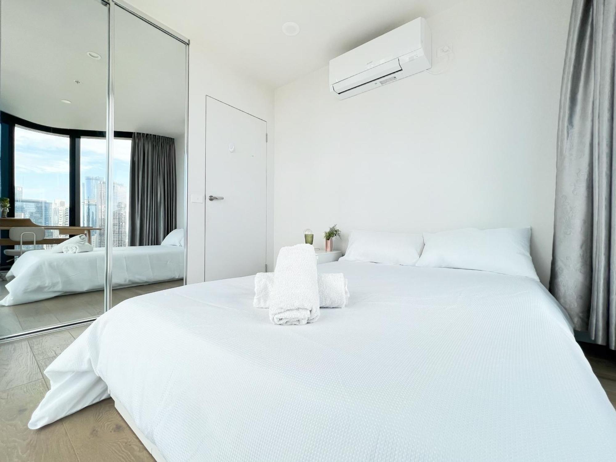 Apartment Central 3-bedroom 2 Bathroom 5 Beds *