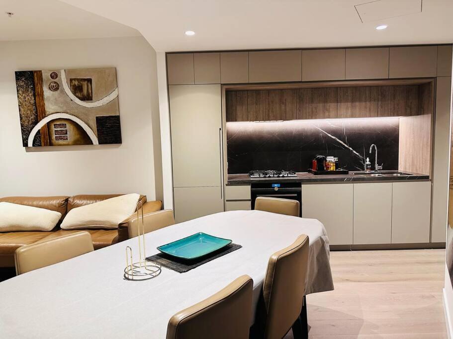 Apartment Royal Executive Living Corporate Sky Residence West Side Place Melbourne