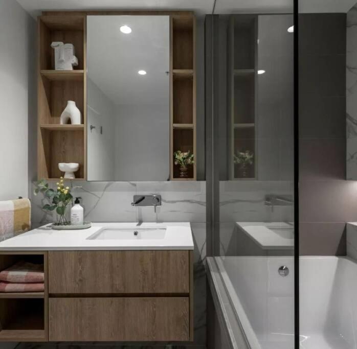 Royal Executive Living Corporate Sky West Side Place Apartment Melbourne