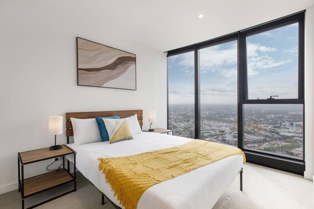 Apartment Breathtaking Views - Spacious 2br Ensuite In Heart Of Cbd Melbourne