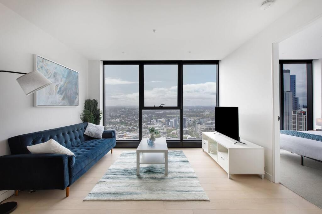Apartment Breathtaking Views - Spacious 2br Ensuite In Heart Of Cbd *