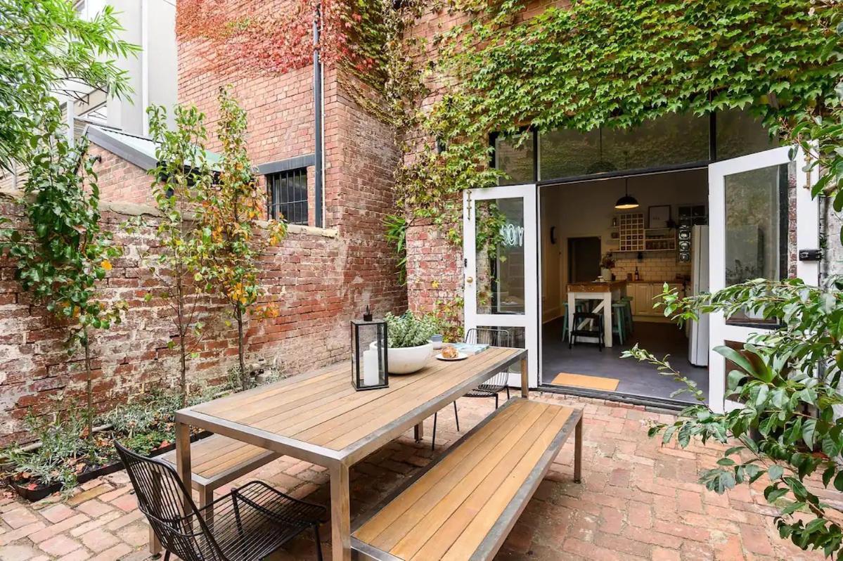 Unique Terrace In Neighbourhood * Melbourne