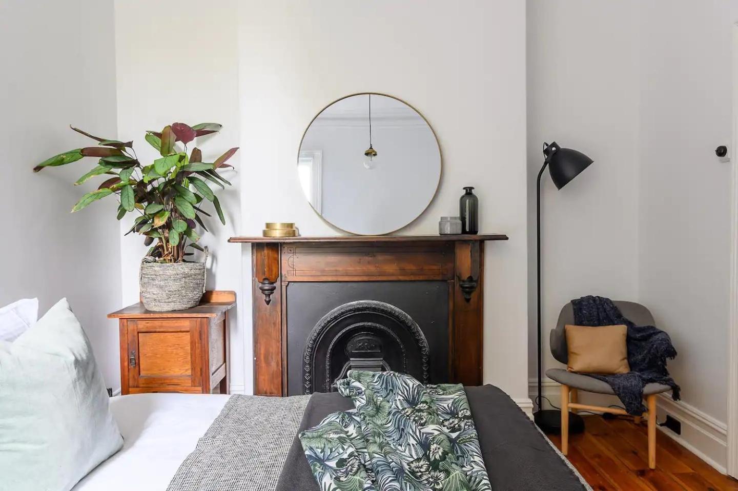 Unique Terrace In Neighbourhood Apartment Melbourne