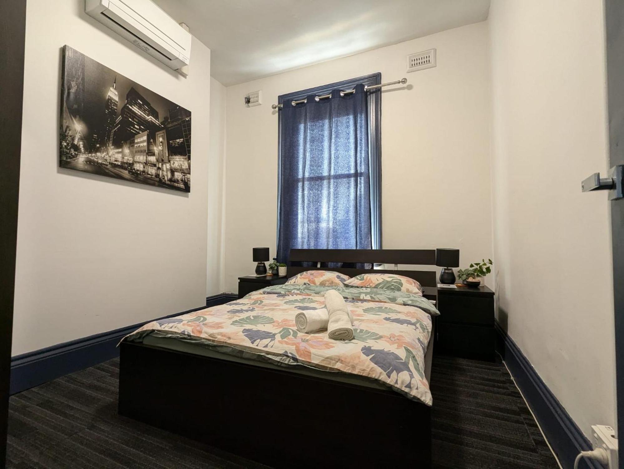 Hostel Queen Victoria *