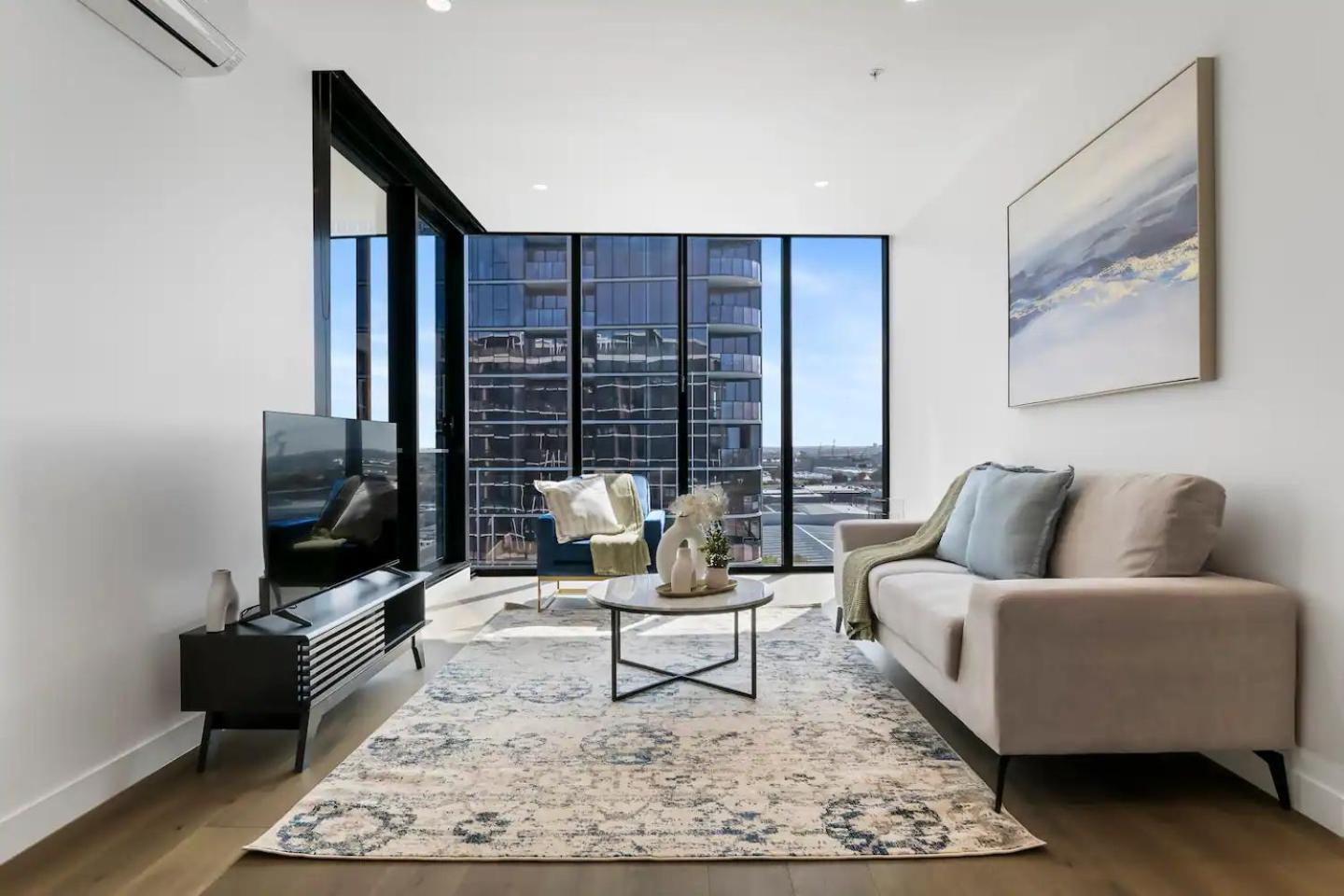 Apartment Gorgeous 3br W Stunning Bay Views And 2 Car Park *