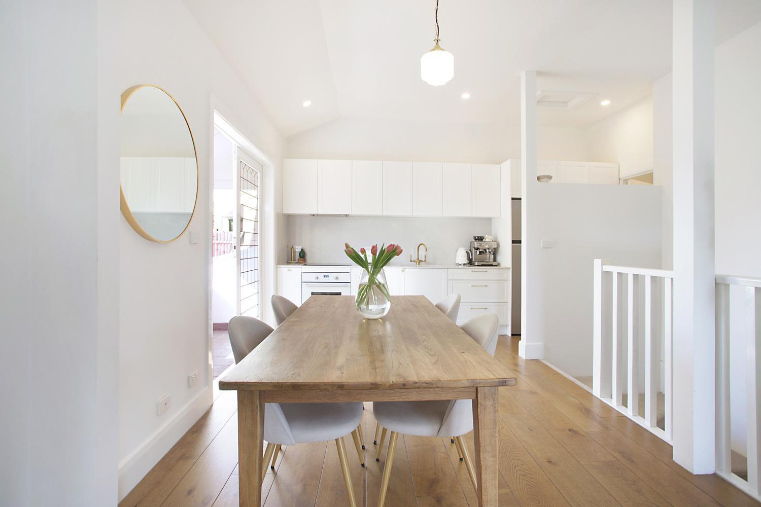 Chic Elwood Escape By Ready Set Holiday home