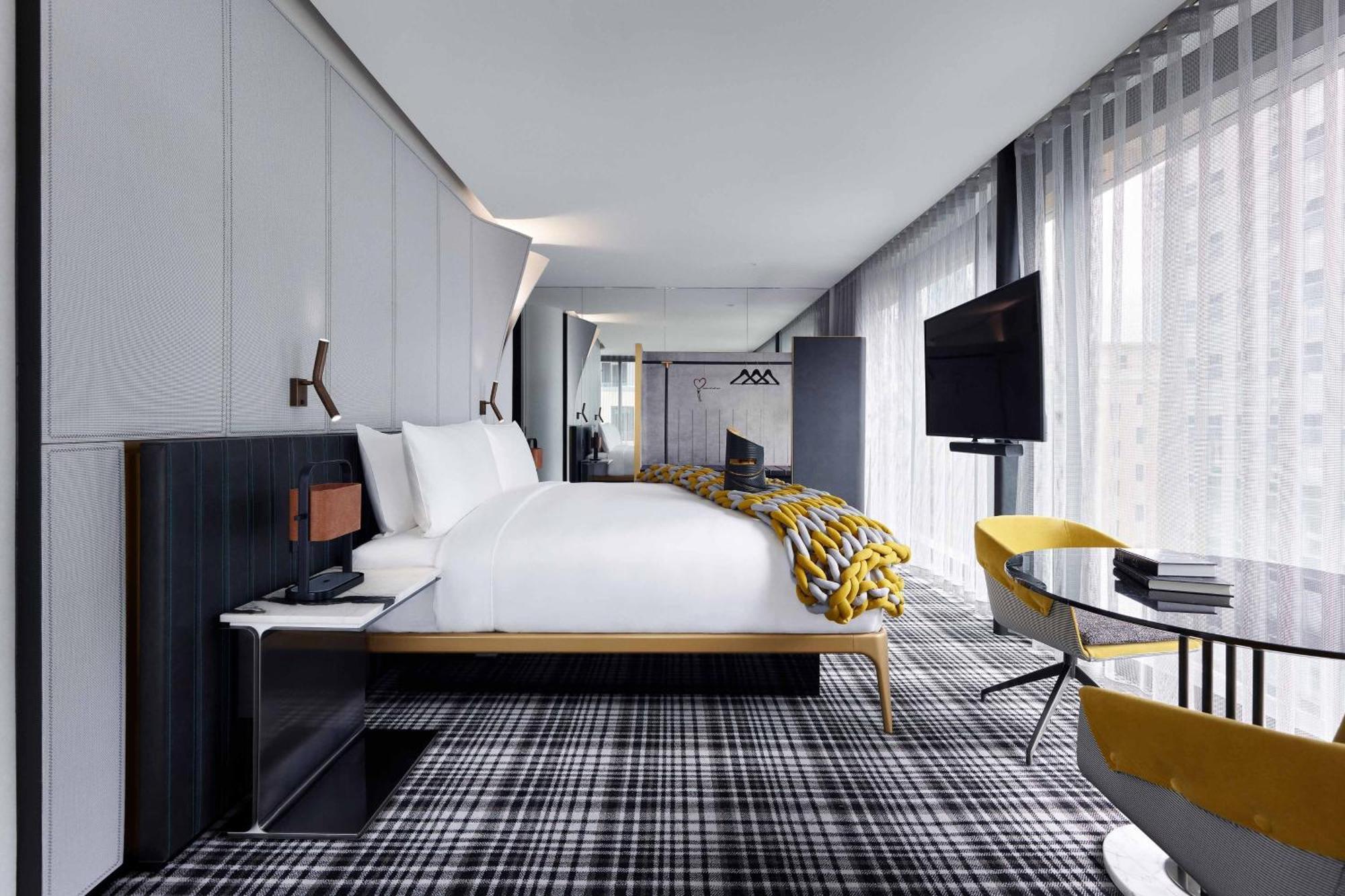 Hotel W 5*