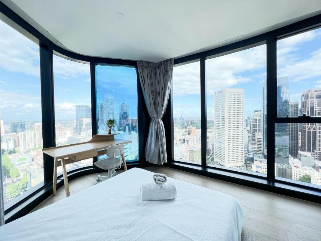 Apartment Cbd Central 3-bedroom 2 Baths 5 Beds Pool Sauna Gym Carpark City Sky View *