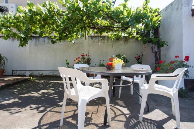 Carlton- Loft To 2bedroom Lofts-2-4pax 12mins