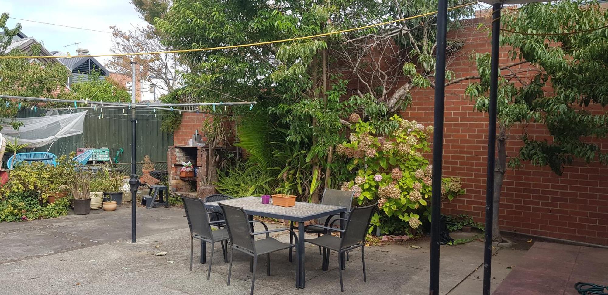 Apartment Carlton- Loft To 2bedroom Lofts-2-4pax 12mins