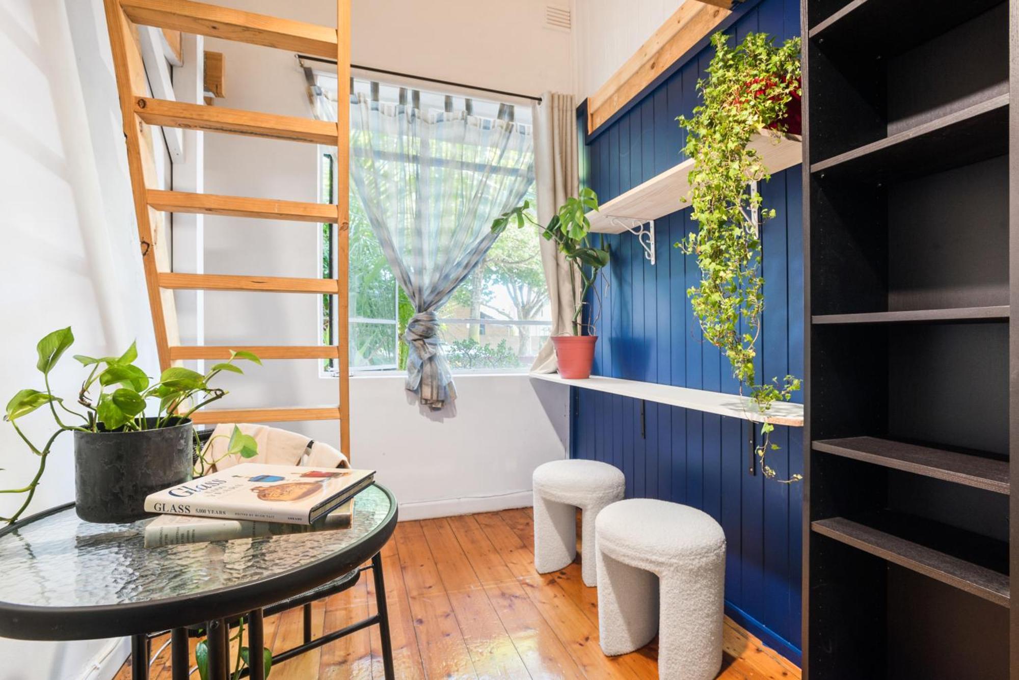 Carlton- Loft To 2bedroom Lofts-2-4pax 12mins