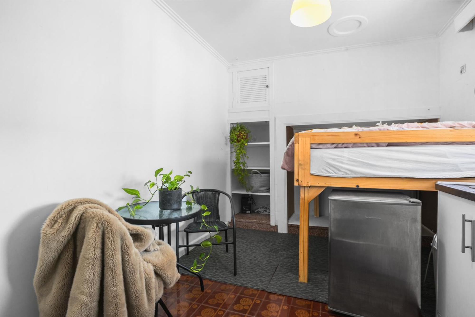Apartment Carlton- Loft To 2bedroom Lofts-2-4pax 12mins