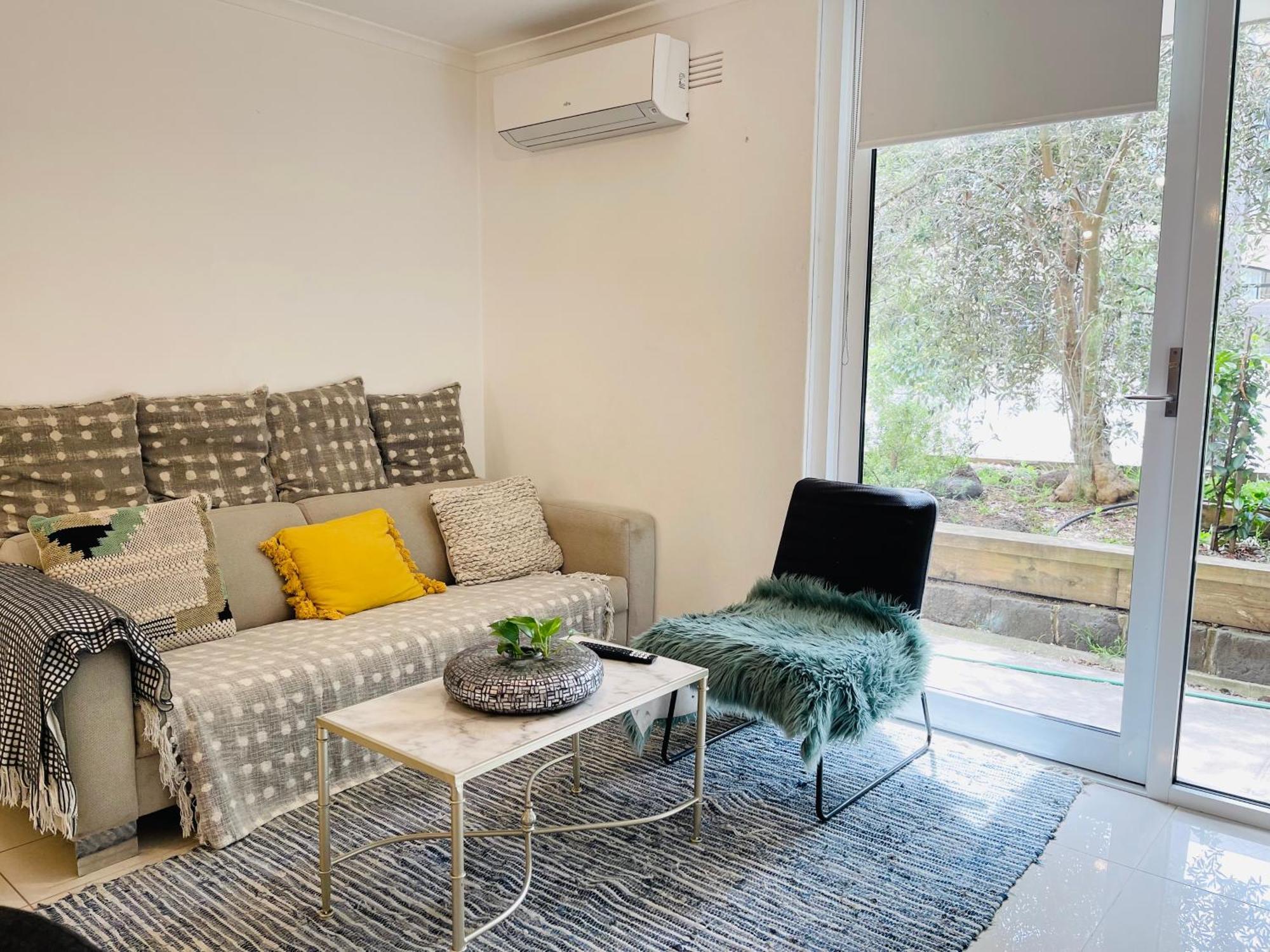D101 Charming Apartment- Free Parking * Melbourne