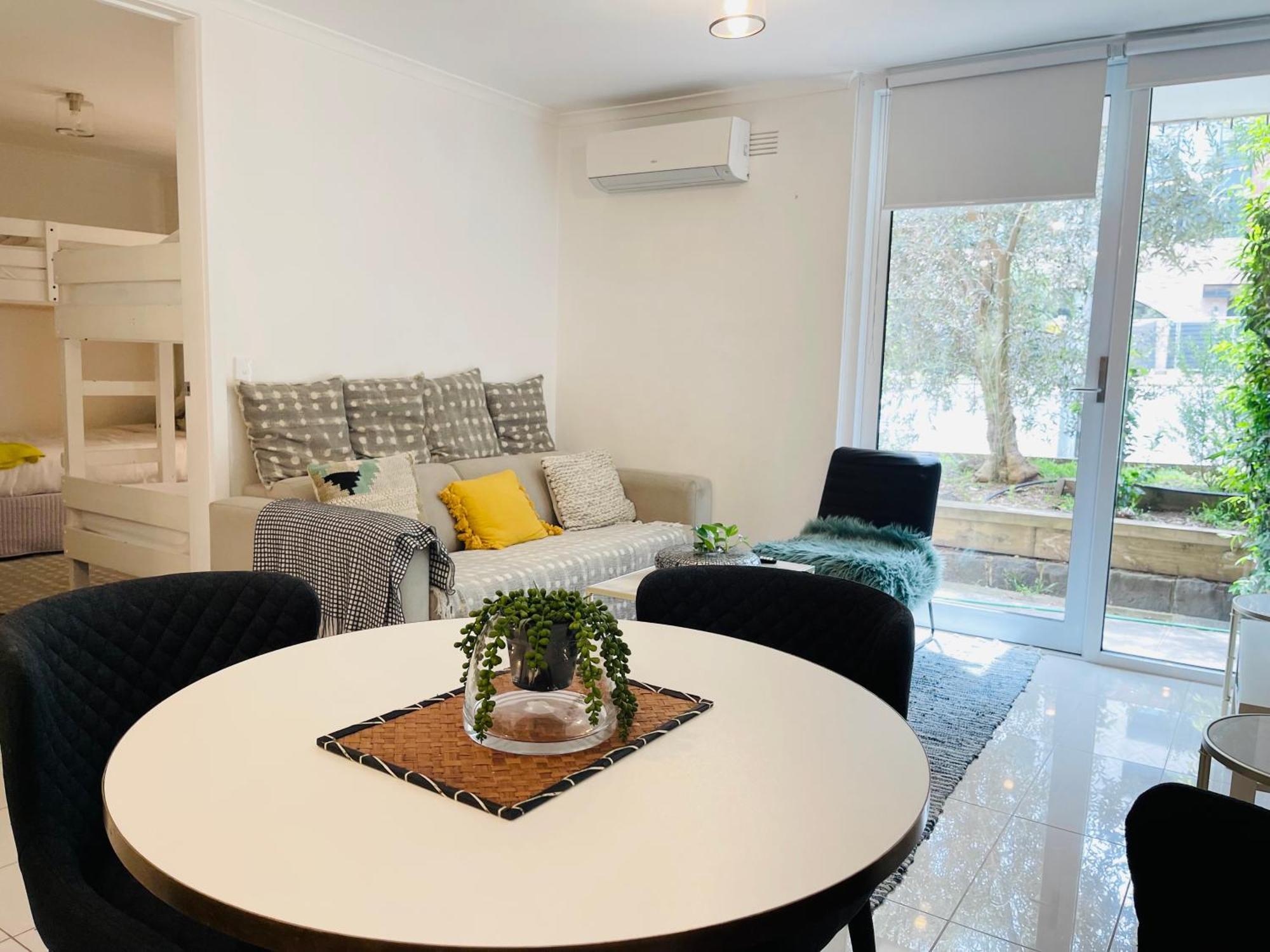 D101 Charming Apartment- Free Parking Holiday home