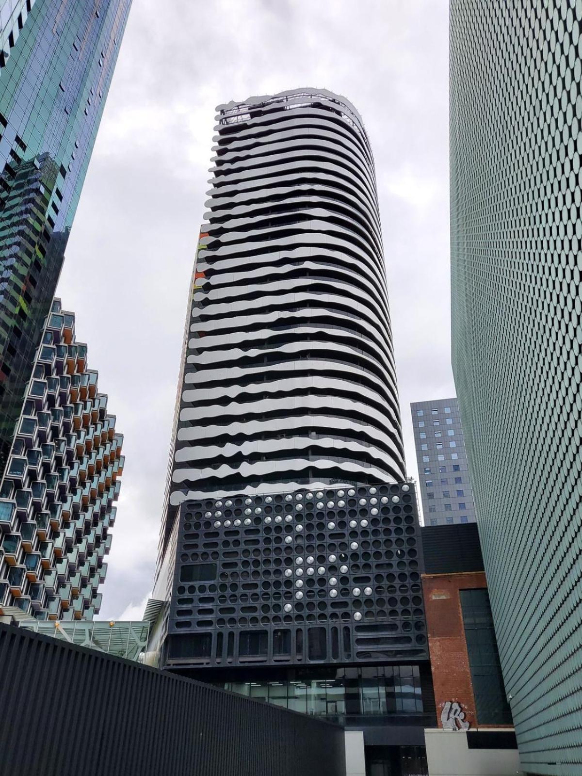 Mega Style Swanston Square *