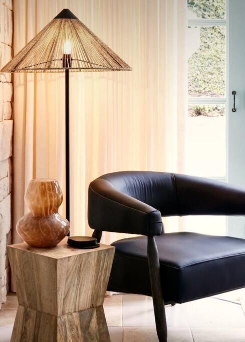 Stunning Art Deco Apartment *