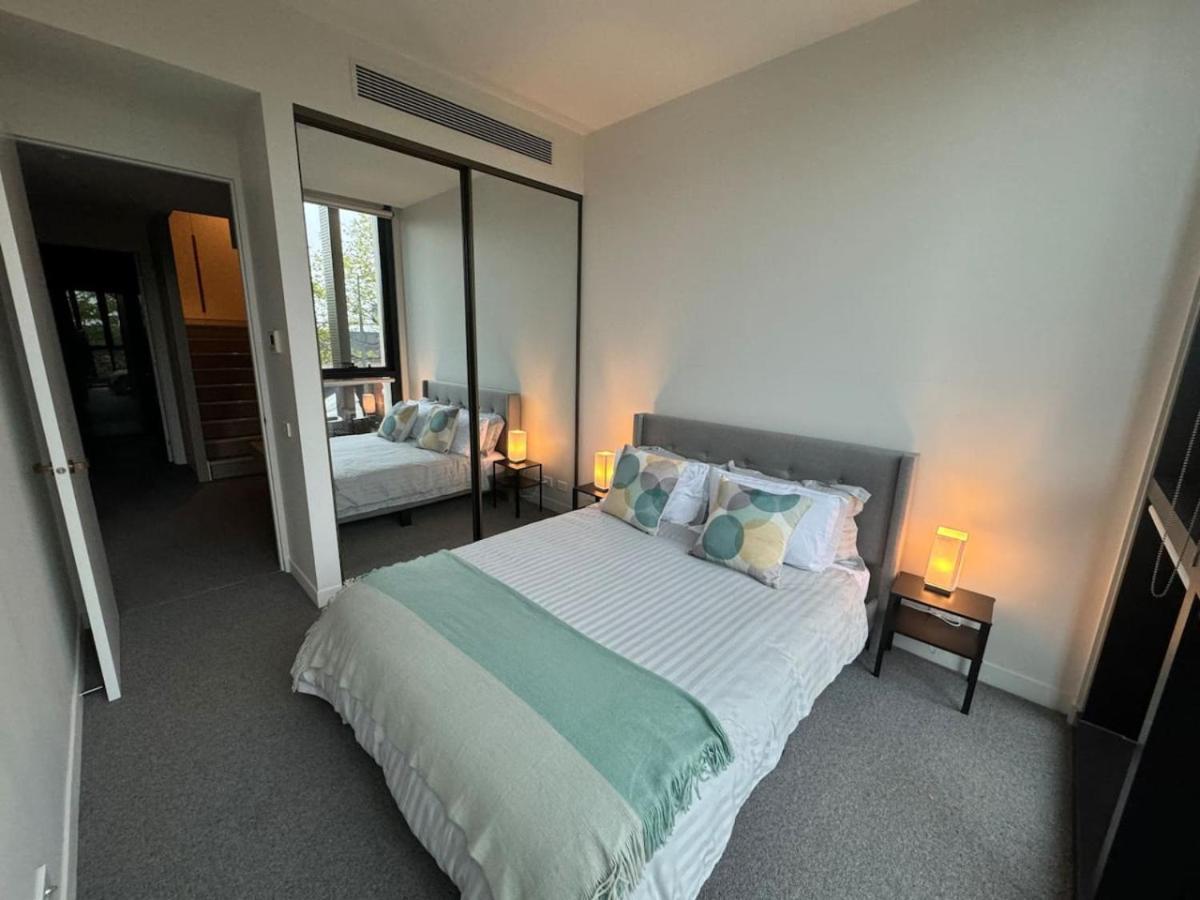 Holiday home Meets Bay I Style I 4-level I Rooftop Melbourne