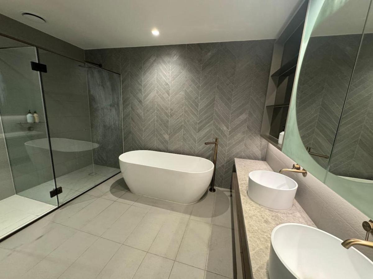 Holiday home Meets Bay I Style I 4-level I Rooftop Melbourne