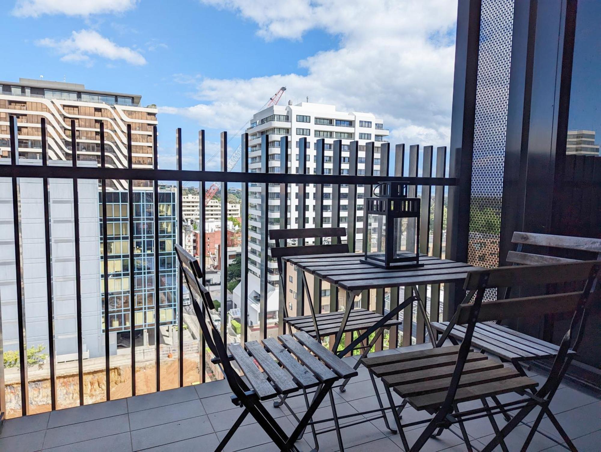 Complete Host Leopold Apartment Melbourne