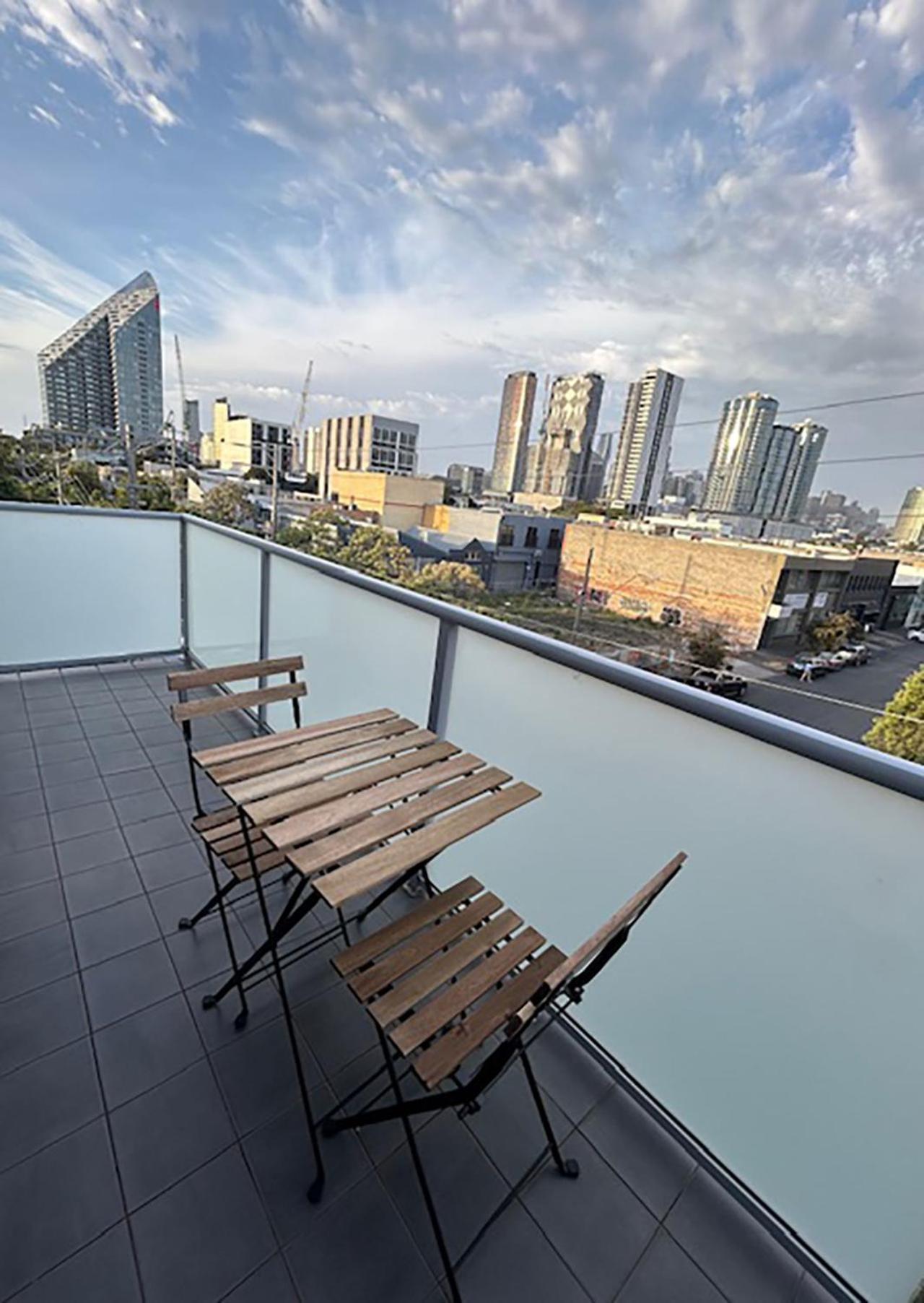 Apartment Superb Views - Apartment, Work Or Just Relax!