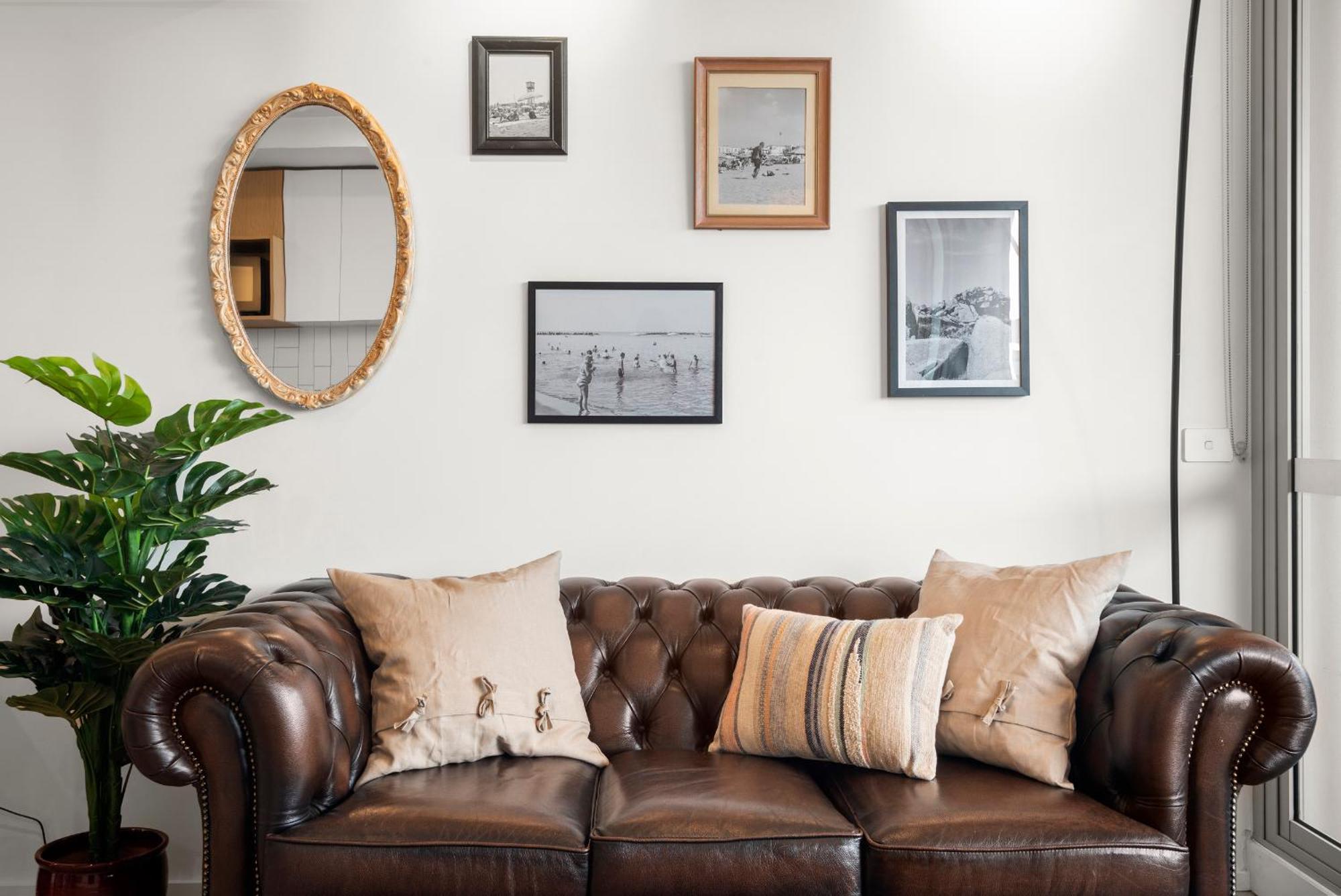 Apartment Artist Abode: In A That's Also A Gallery