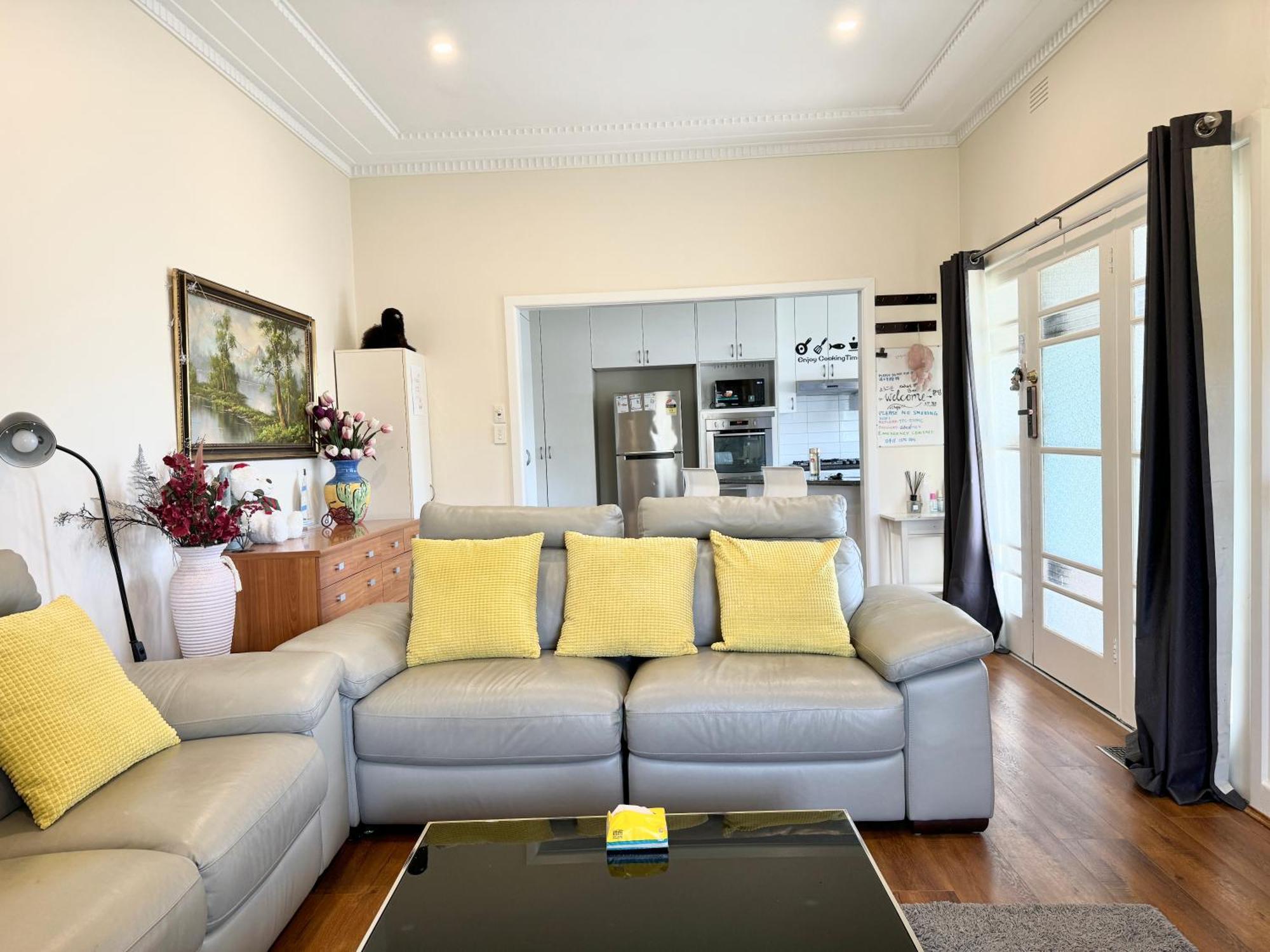 Four Seasons Home家四季客栈 Melbourne