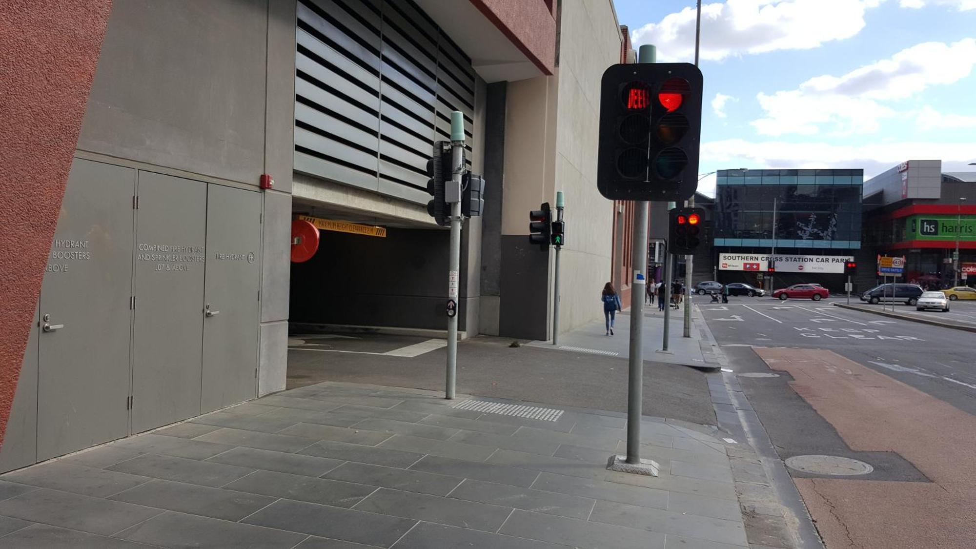 ◈melbourne Cbd 2br 2bth Indoor Pool & Balcony◈ *