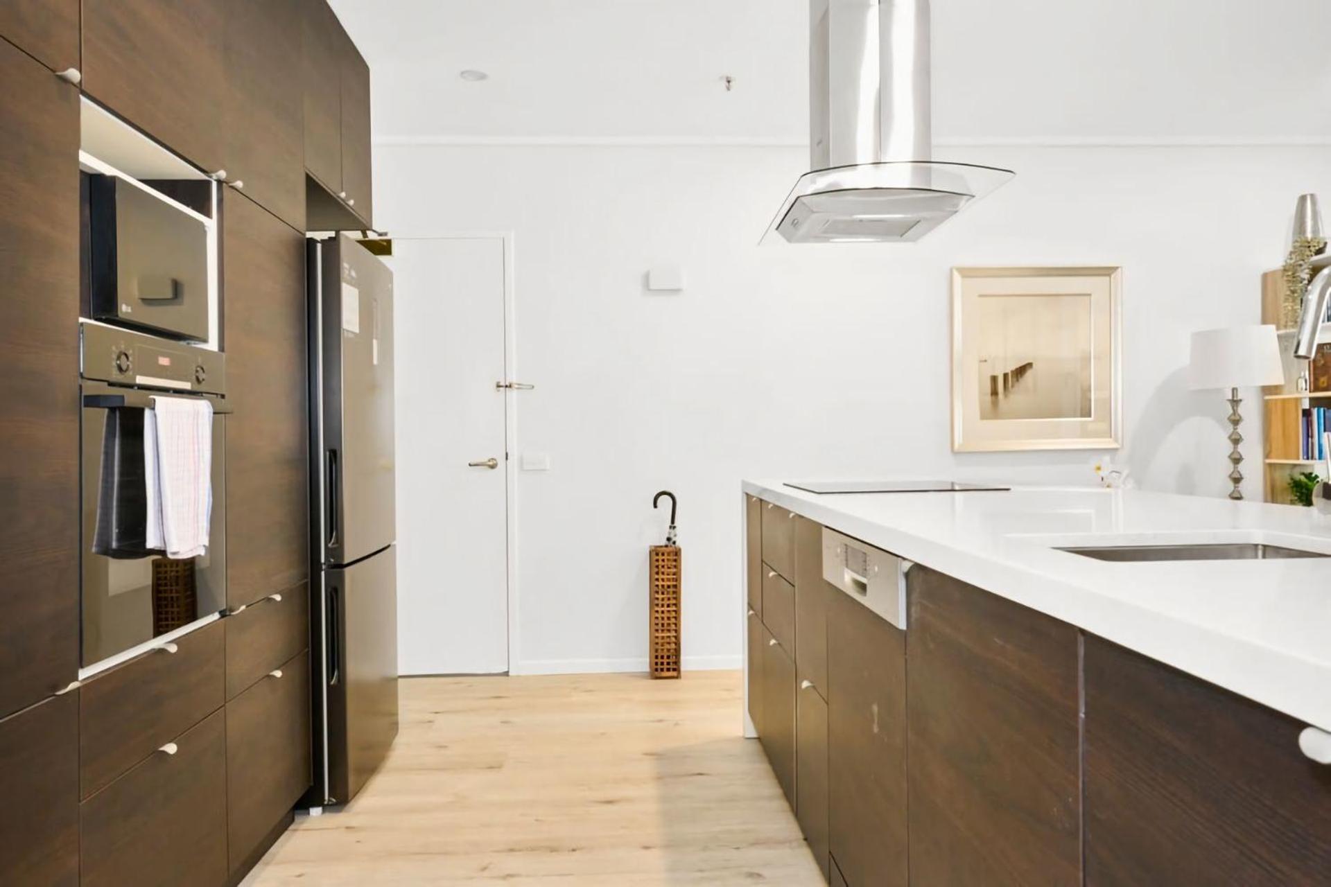 Apartment Modern 3 Bed In Cbd *