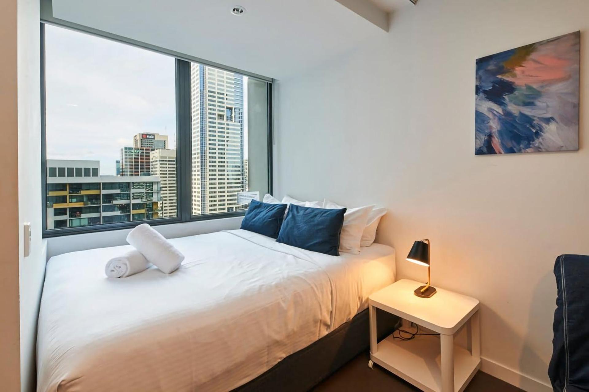 Elevated Bliss - Spectacular Views From Level 32 Apartment *