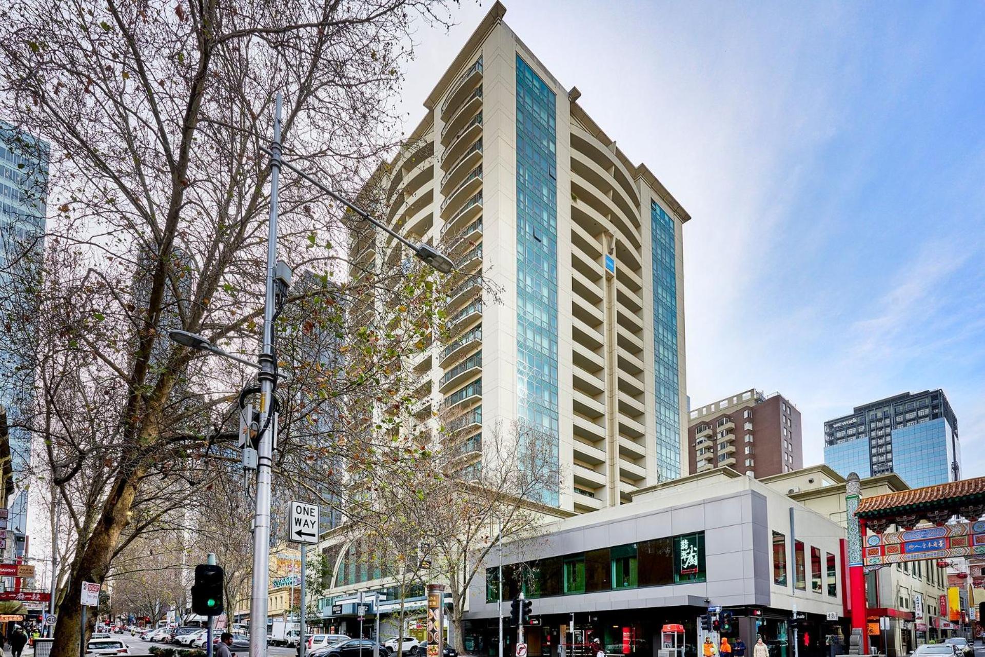 222 On Russell * Melbourne