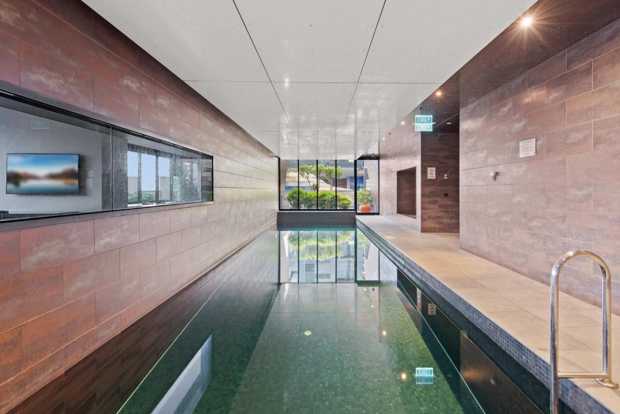 Modern 1-bed With Pool And Gym * Melbourne
