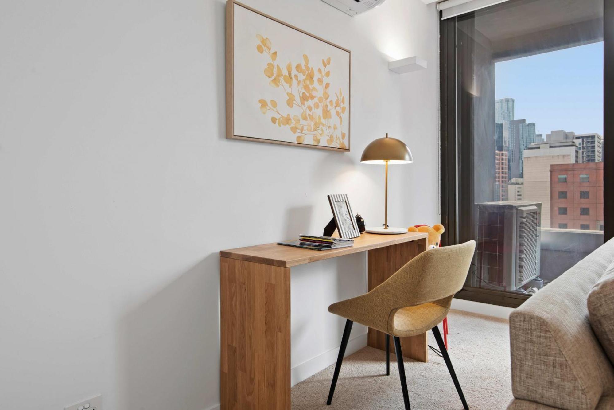 Modern 1-bed With Pool And Gym Apartment