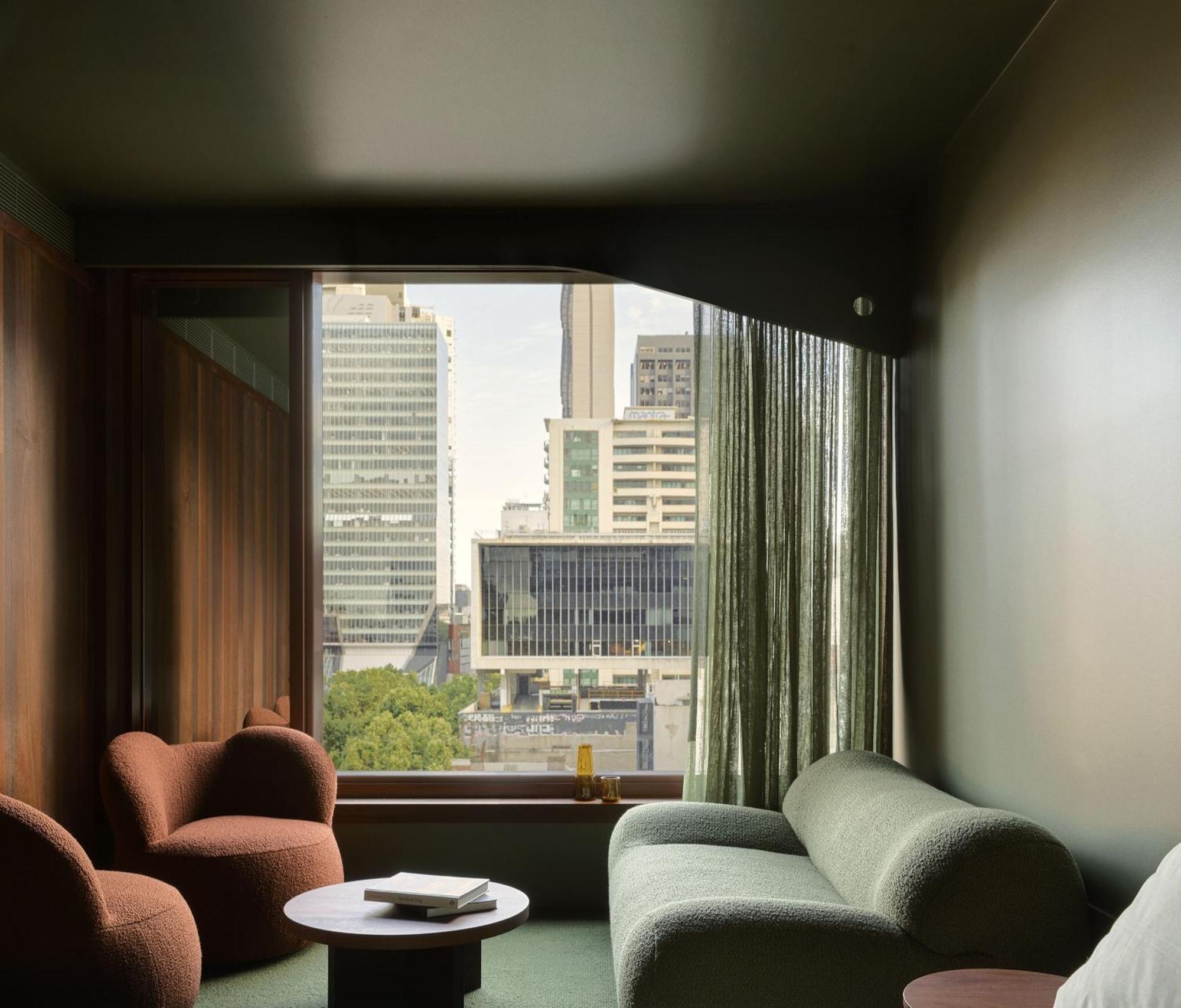 Place Hotel 5*