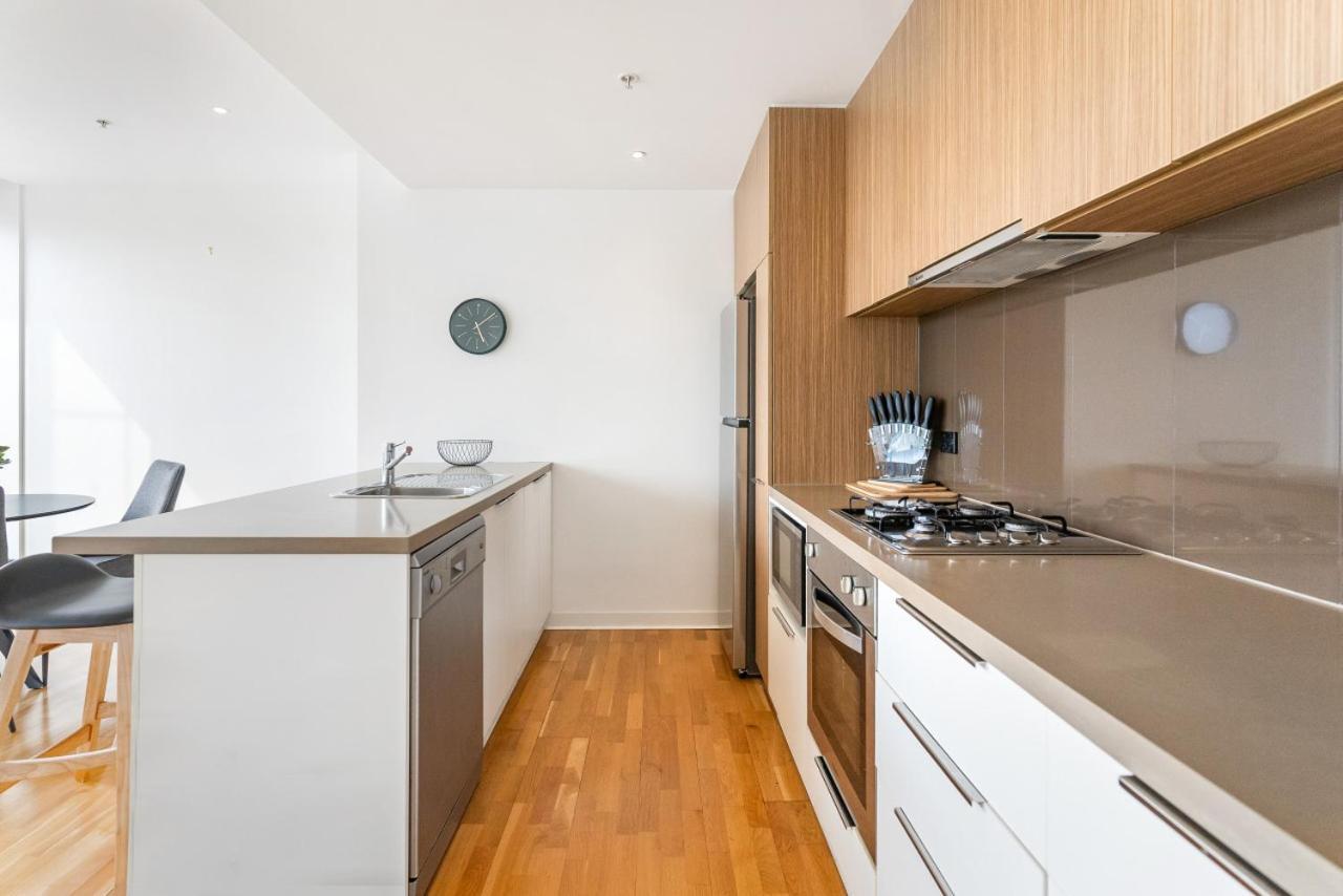 Port And A Glimpse Of The Sparkling Bay - Sleeps 4 * Melbourne