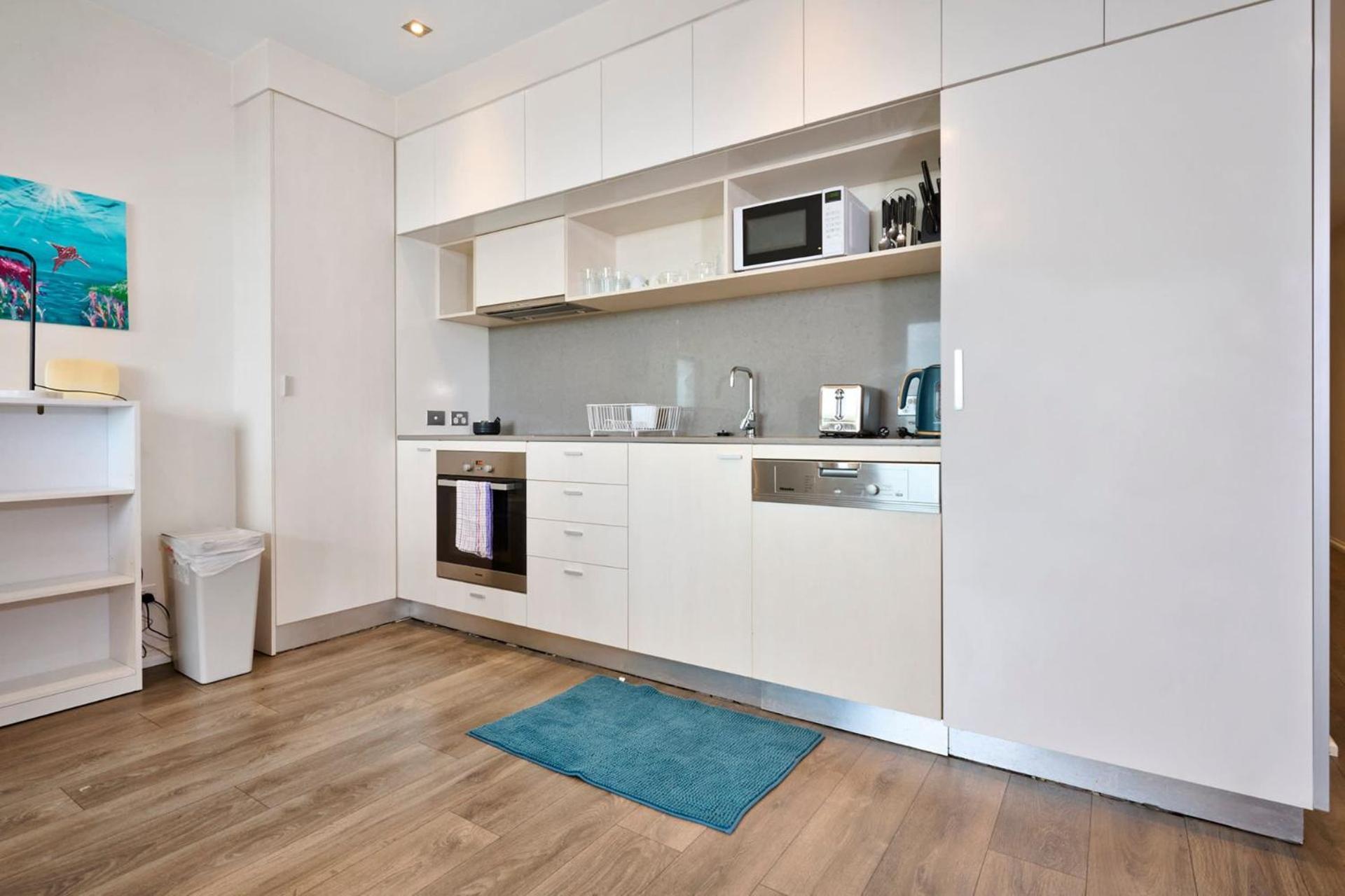 Stylish 2-bed With Sea Views And Parking * Melbourne