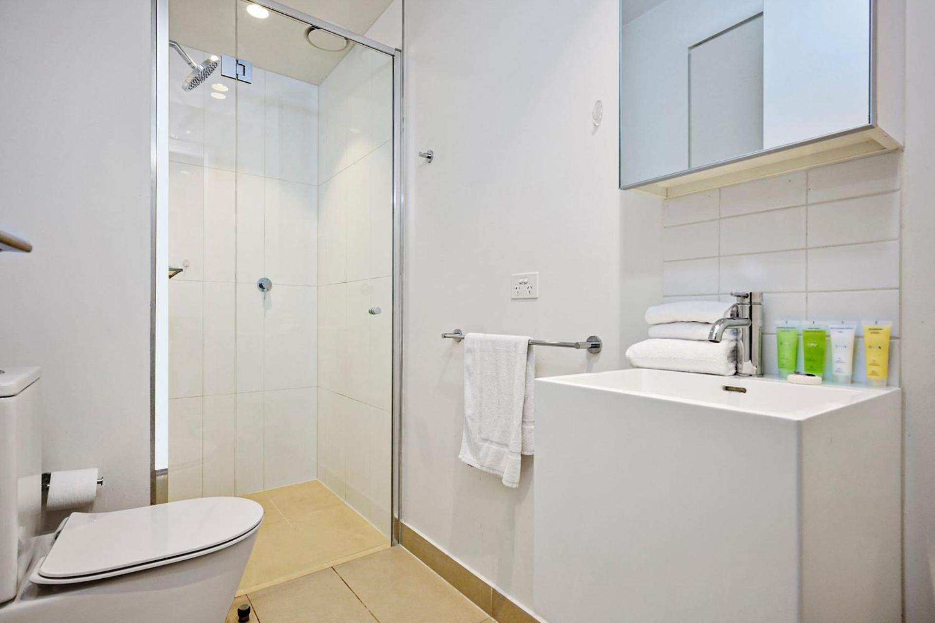 Apartment Sunny Southbank Retreat: 2-bed Haven With Views *
