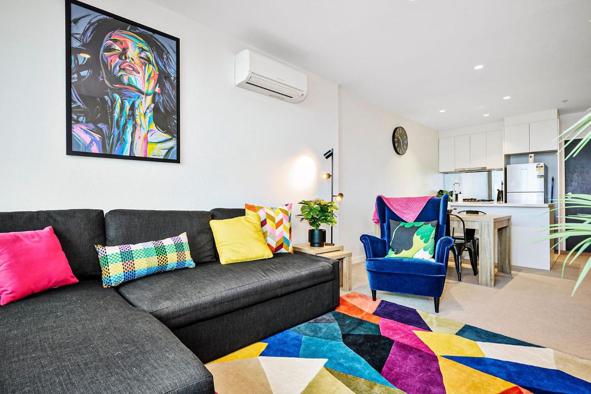 Sunny Southbank Retreat: 2-bed Haven With Views * Melbourne