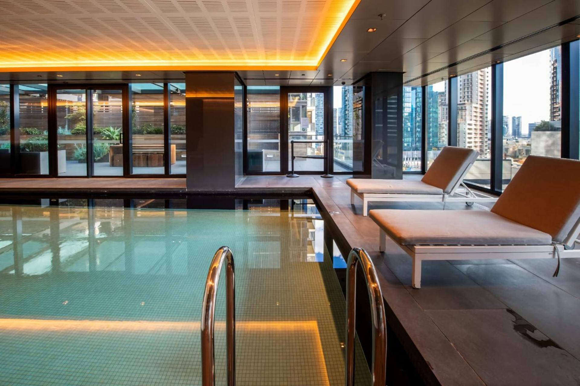 Stunning On Lvl 66 Car Park Pool Gym *