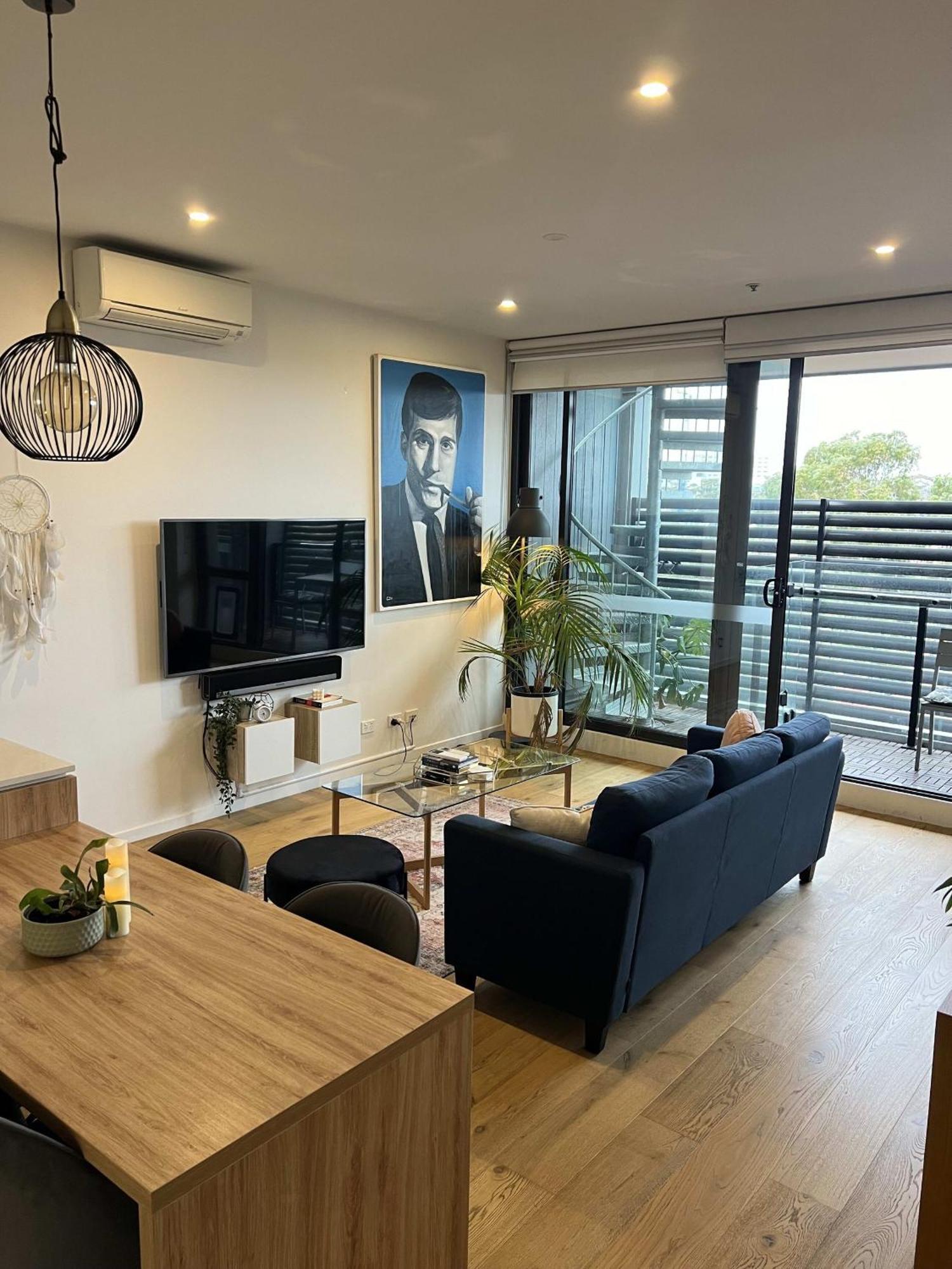 2br Penthouse Apt Rooftop Terrace, Spa & Bbq