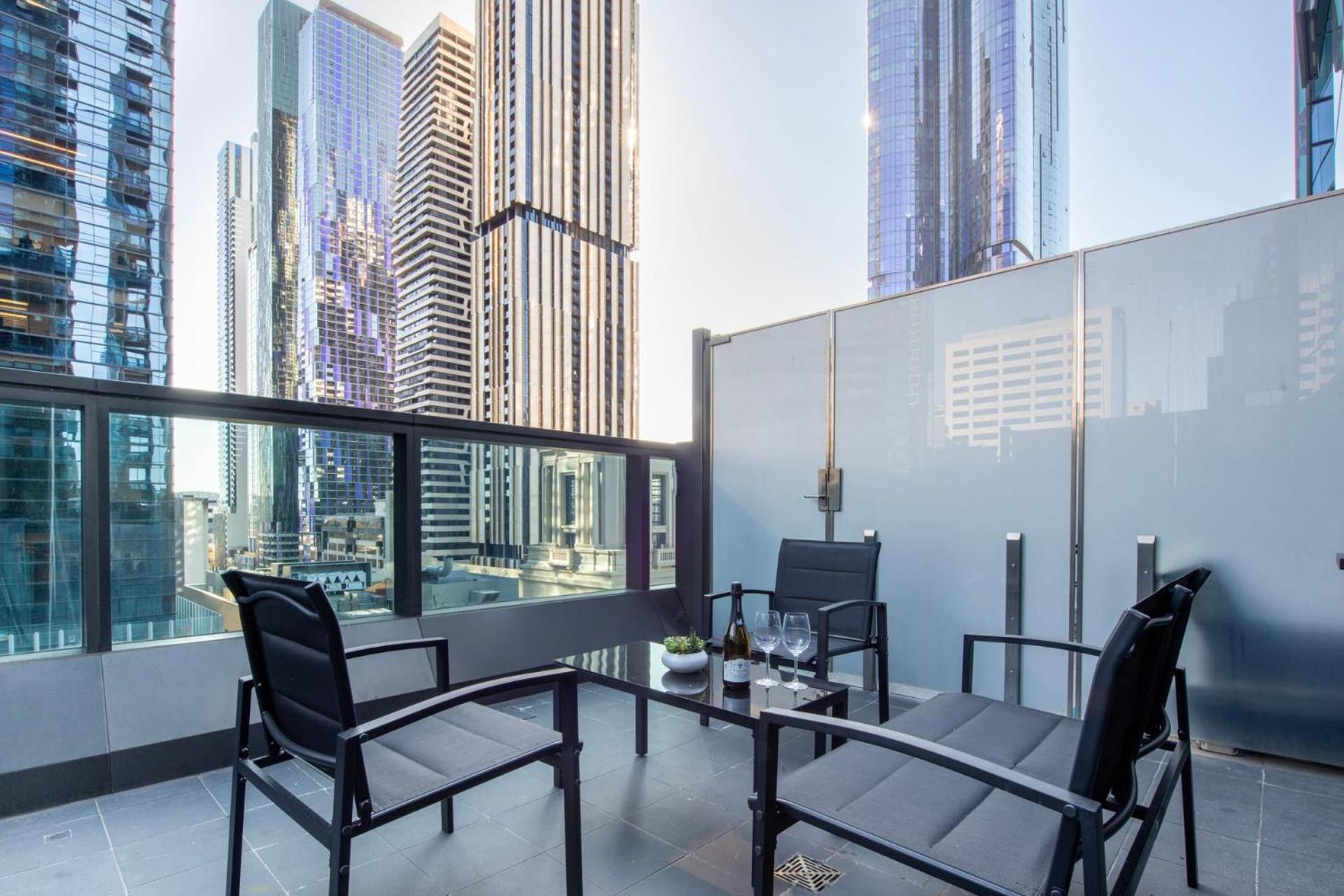 Apartment Latrobe St Gem 2-bedroom With Huge Deck & Car Park Melbourne