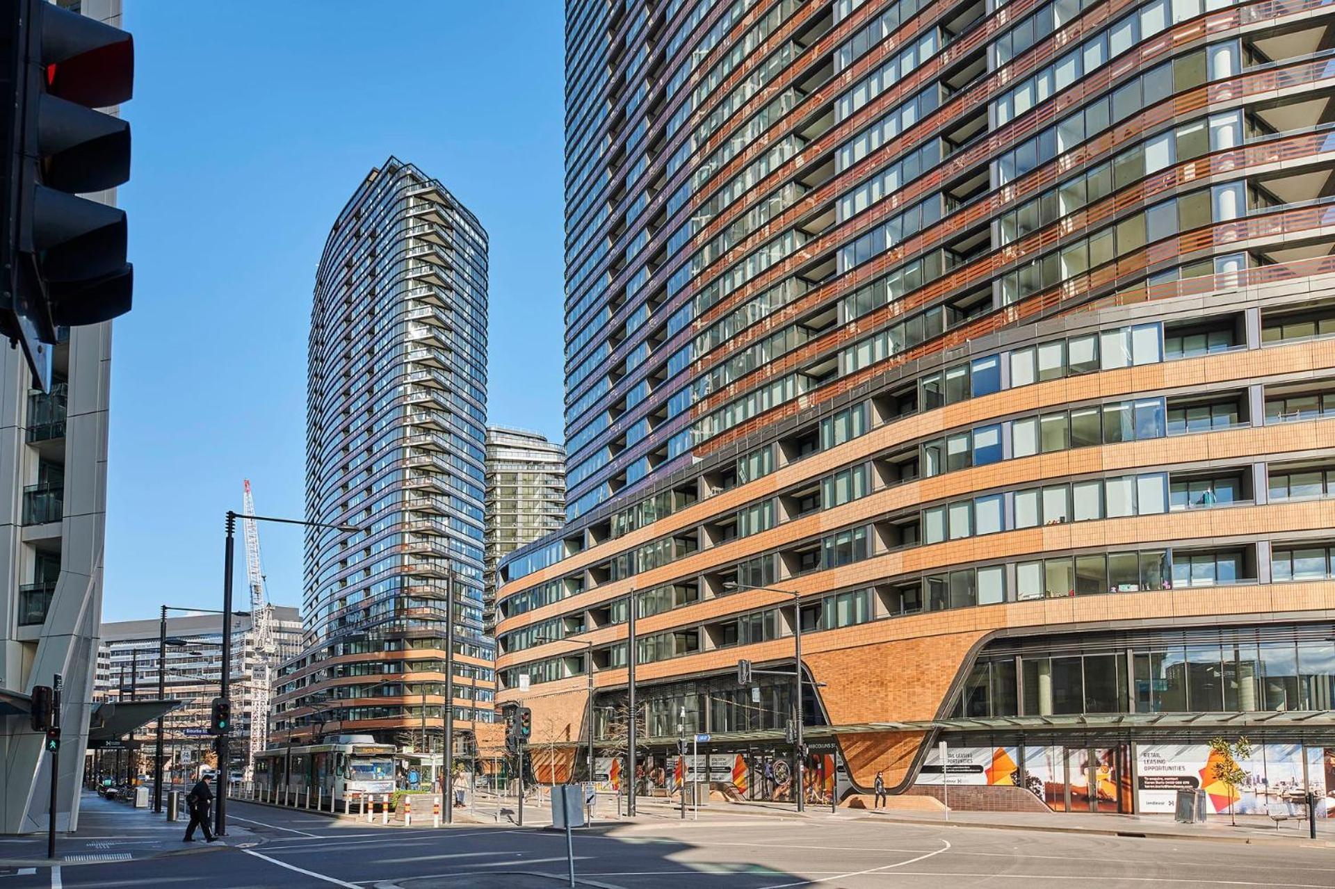 High-rise On Collins With Free Parking, Pool, Gym Melbourne