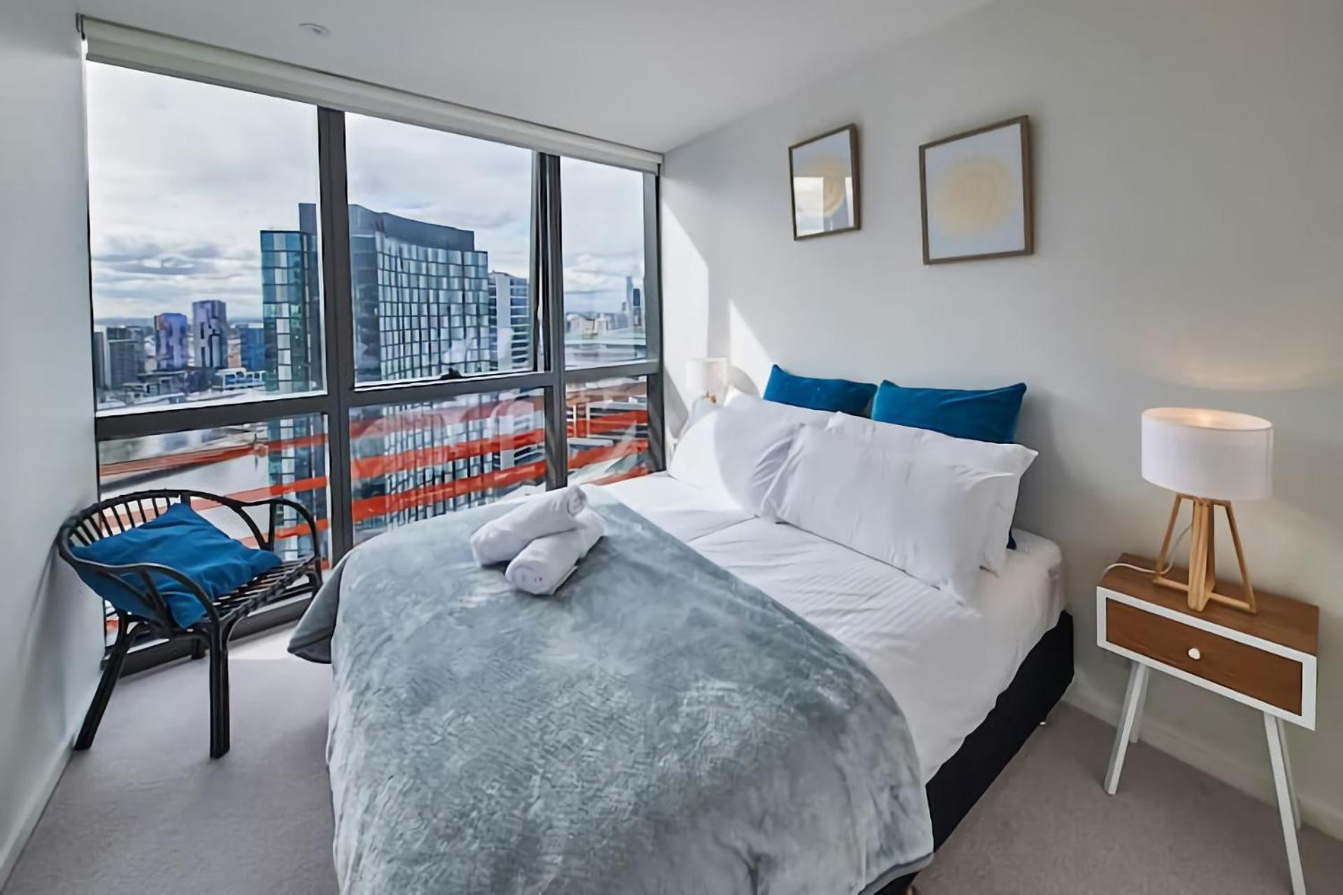 High-rise On Collins With Free Parking, Pool, Gym Apartment Melbourne