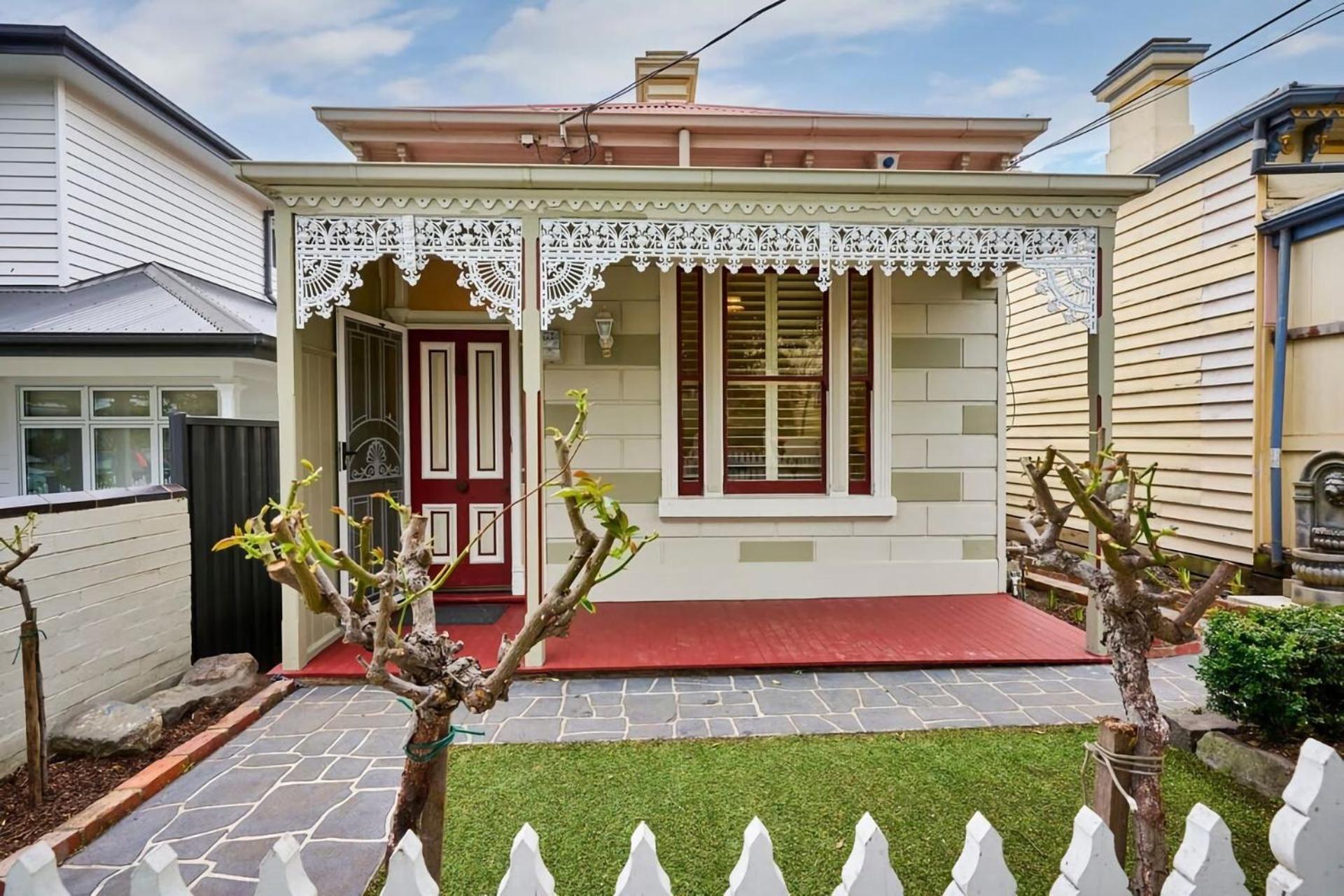 Bowen Street Family Retreat With Pool *
