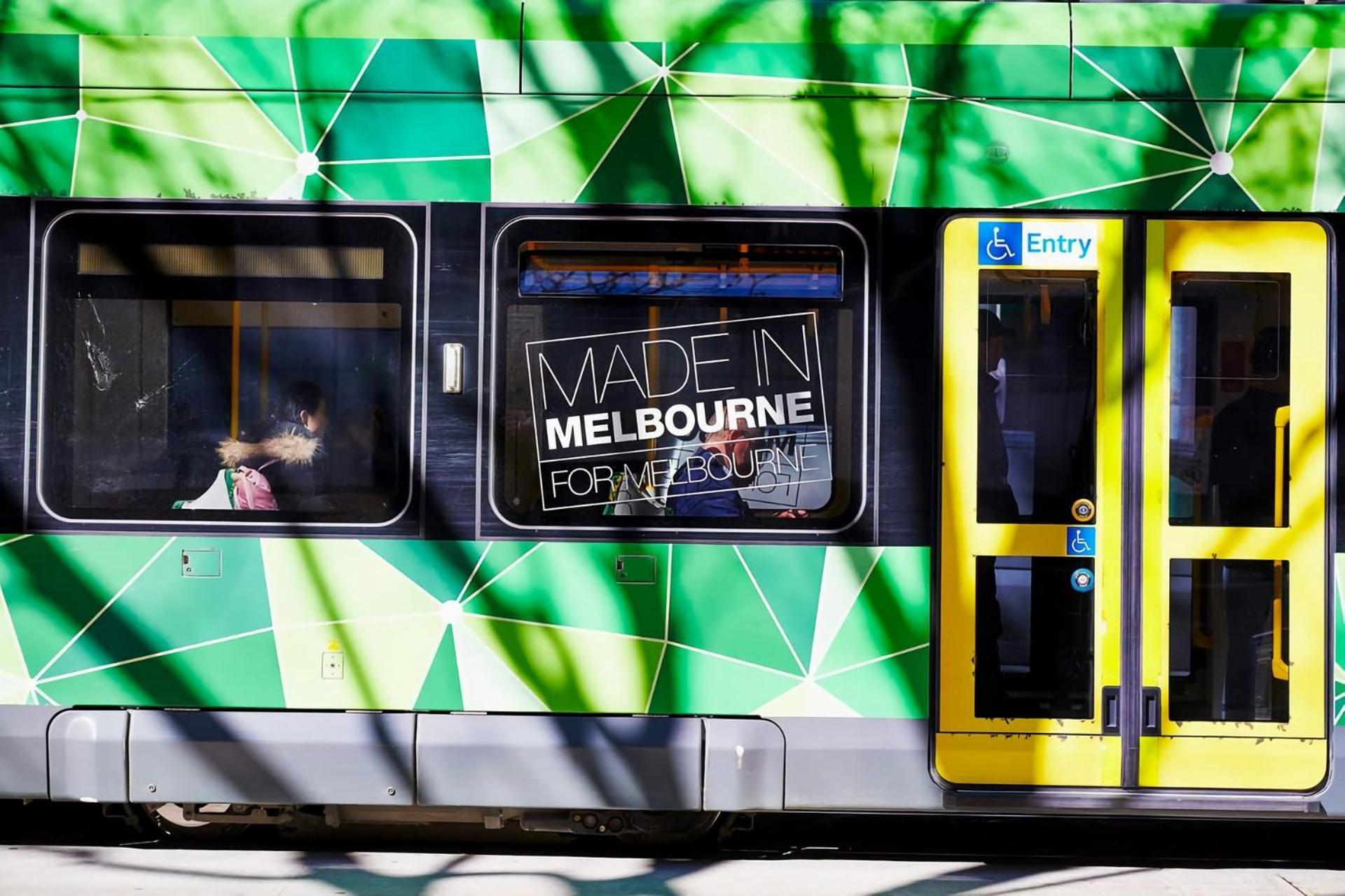 Collins Street Chic - Your Stylish Getaway
