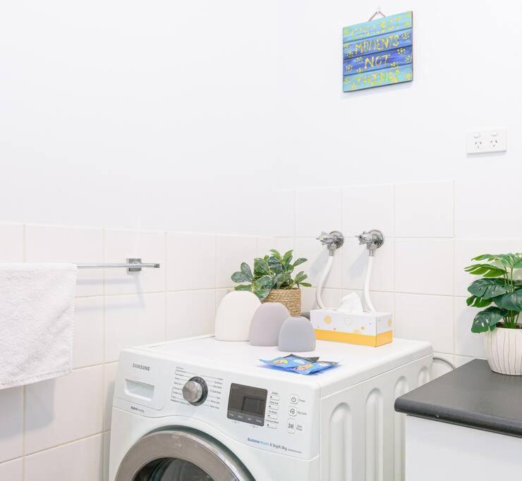 Cozy 1 Bedder In St Kilda With Balcony * Melbourne