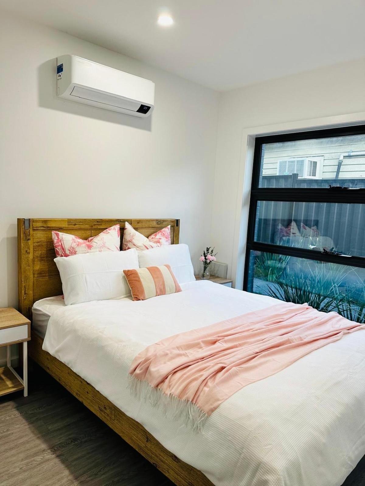 Long-term Stays-2br Townhouse On Bell Street, Preston, & Near Tram, Pets Welcome Melbourne