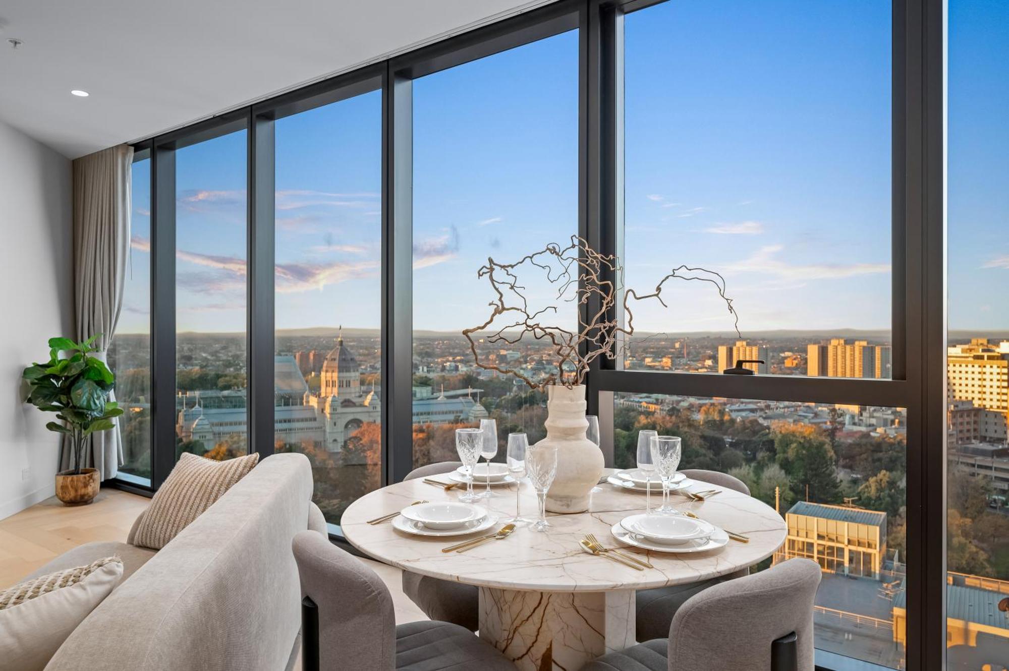 Stupendous Cbd & Garden Views - 2bdr 2 Bth With Free Parking * Melbourne