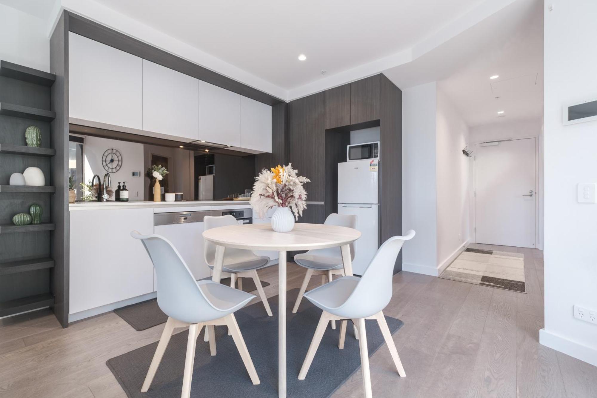 Absolute Luxury 1br Mq Poolgym Apartment *