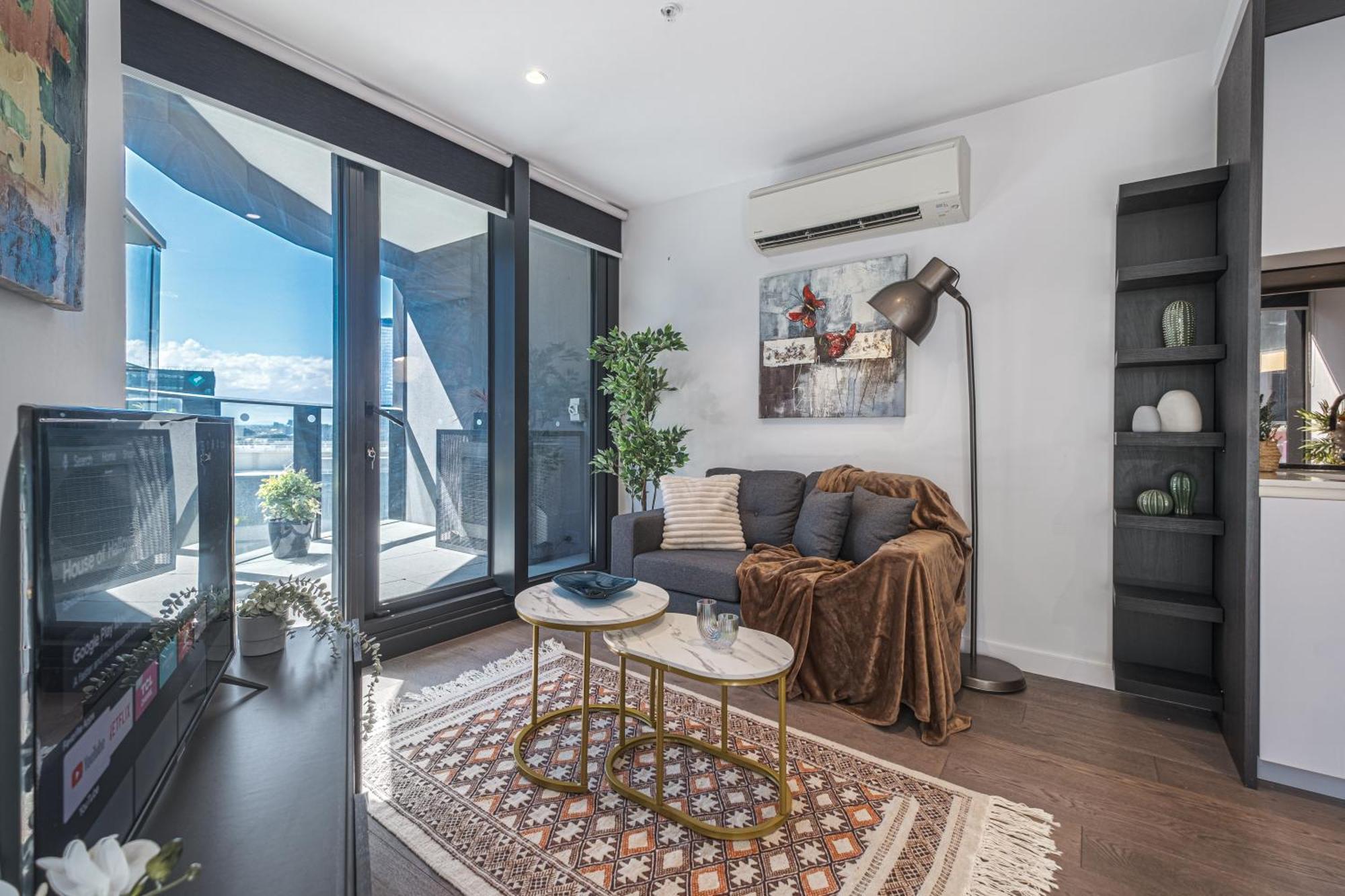 Apartment Absolute Luxury 1br Mq Poolgym Melbourne